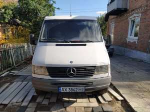   1.  MERCEDES Sprinter 308d