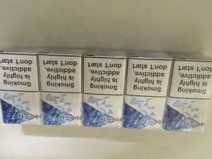   1.   Kent Cristal 6,     